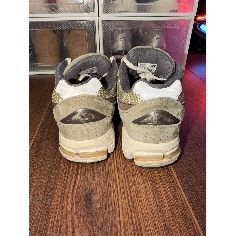New Balance - Picture 4 of 6